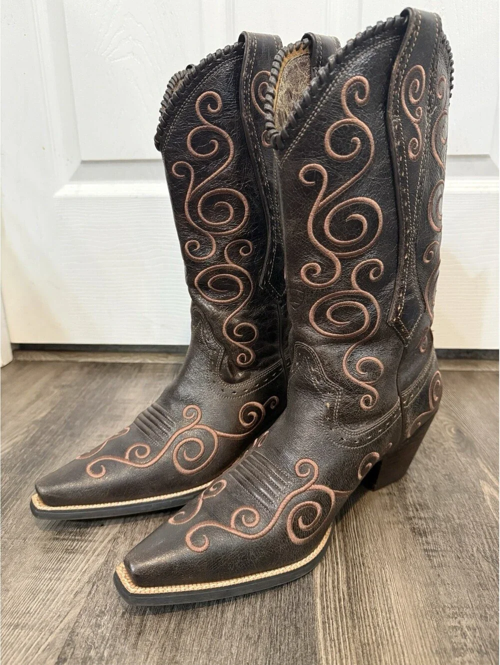 Ariat Cowgirl Boots Brown Embroidery Western Snip Toe Whipstitch Women Sz 11B